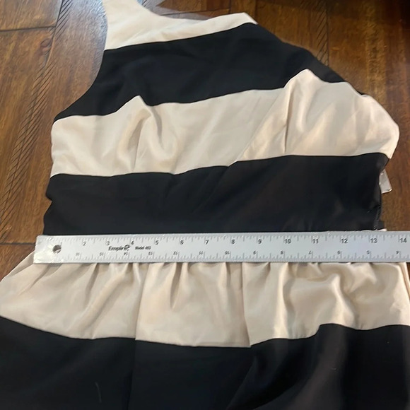 B. Darlin Midi flare dress beige & Black Size 7/8 - Picture 12 of 16